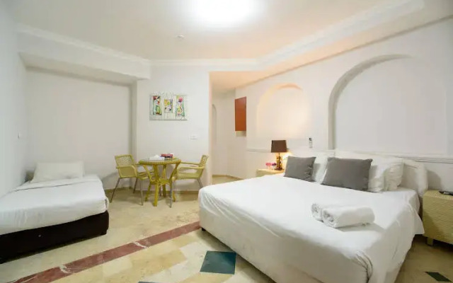 Royalty Suites