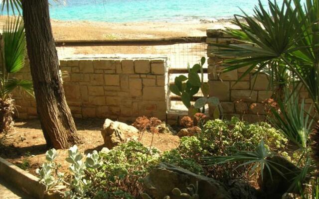 Dependance In Villa Fronte Spiaggia