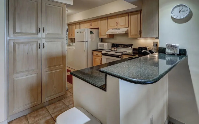 Ocean One 407 by RedAwning