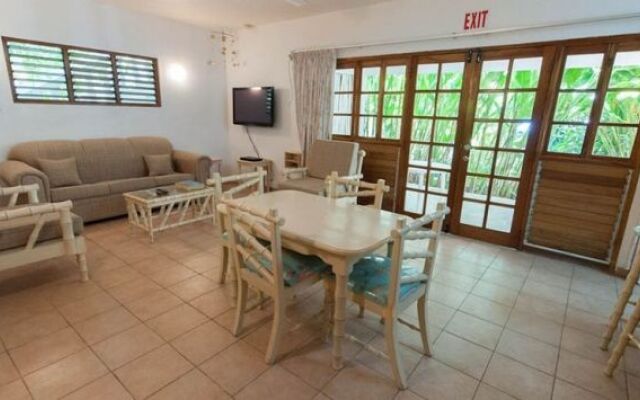 Beach House Villas and Hotel