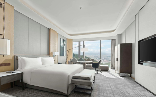 Hilton Zhuji