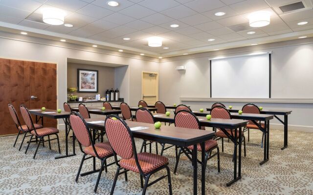 Hampton Inn & Suites Hartford-Manchester
