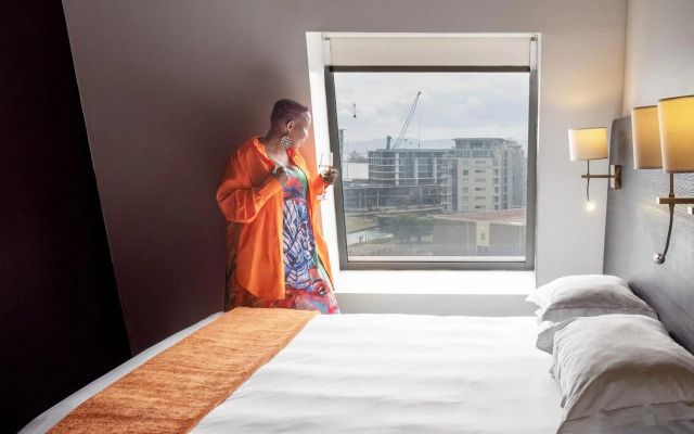 ONOMO Hotel Waterfront