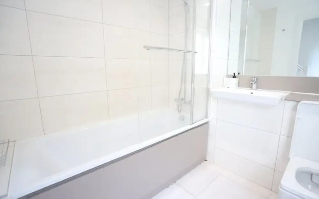 Luxury London Apartment With 5 Bedrooms