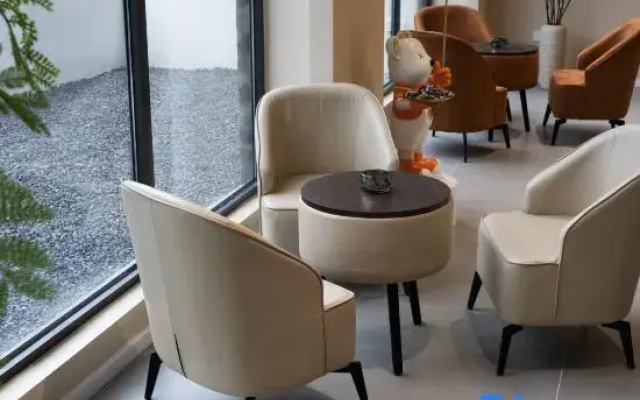 The Island private soup hotel