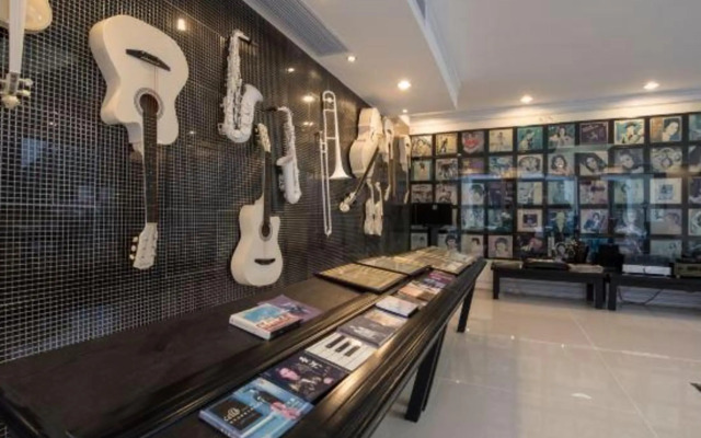 Yingtan Longhu Mount Yingbin Hotel