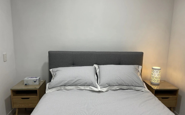 Luxury 2B2B Marvelous View Central Location – Guest Rooms – Melbourne