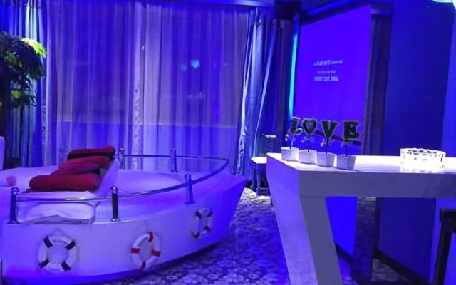 Love Hotel