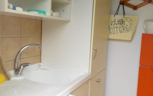 Apartment With one Bedroom in Capoterra, With Wonderful Mountain View,