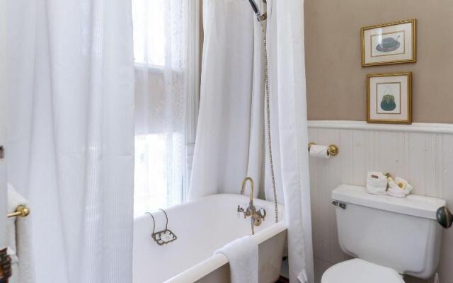Coppersmith Inn B&B