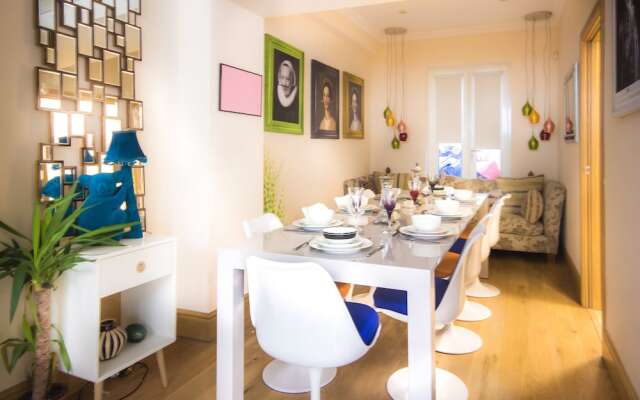ROCH Lovely Townhouse 4 Bed 2 Bath