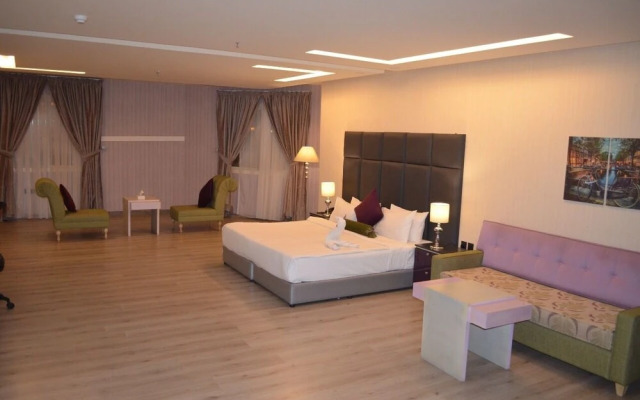 Noah Hotel