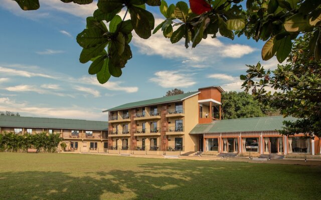 Paramount Riverfront Resort & Spa