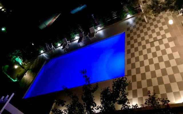 EllinFos ApartHotel