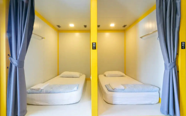 The Rooftop Residence Hostel