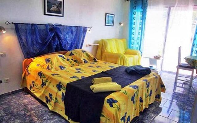 Azul Arenas Andalucia