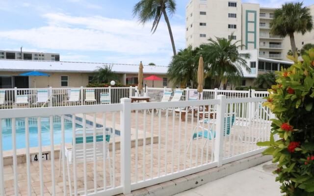 Jamaica Royale - 008 - 1 Br Apts