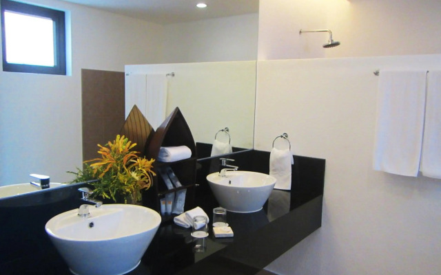 Busuanga Bay Lodge