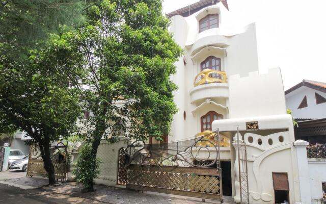Airy Eco Kebayoran Baru Hang Lekir Delapan 17 Jakarta