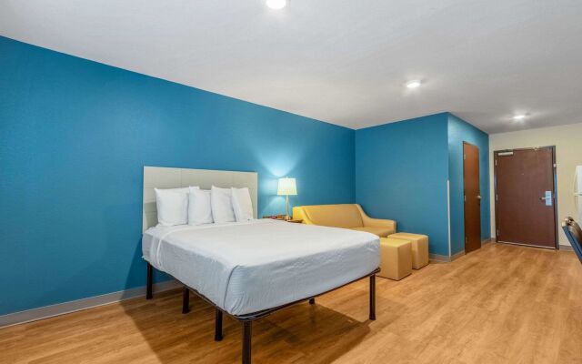 WoodSpring Suites Miramar