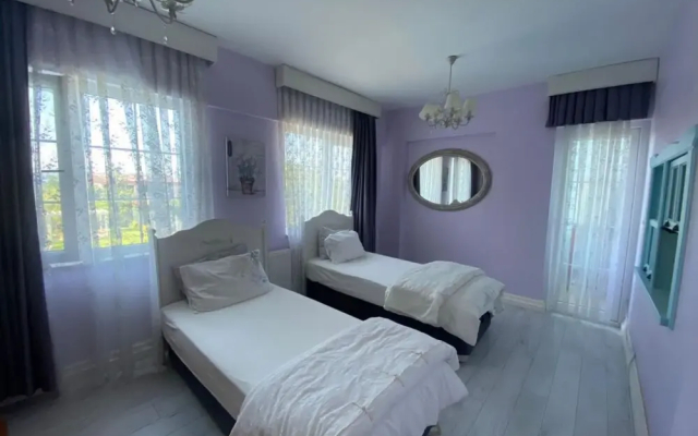 Splendid Villa With Private Pool and Fireplaces Surrounded by Nature in Sapanca - Villas_and_Bungalows in Sakarya - Photo 2