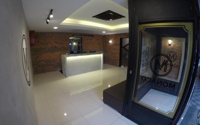 Monaco Boutique Hotel Sadong Jaya