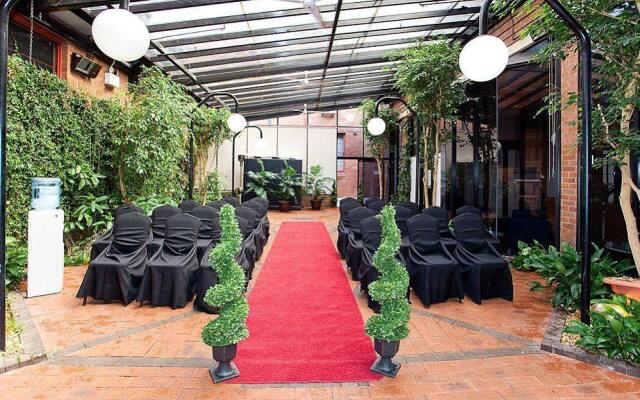 Mercure Maitland Monte Pio