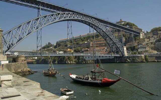 Apartment With 3 Bedrooms in Vila Nova de Gaia, With Balcony and Wifi