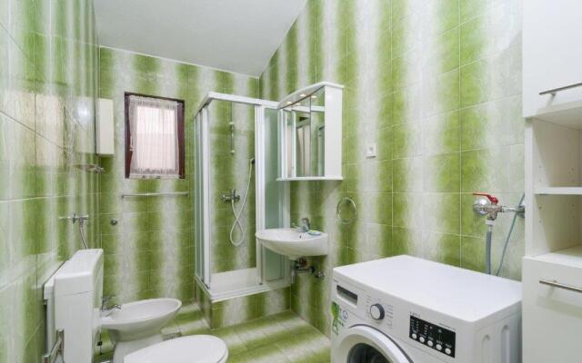 Great 3bedroom family apartment Podstrana