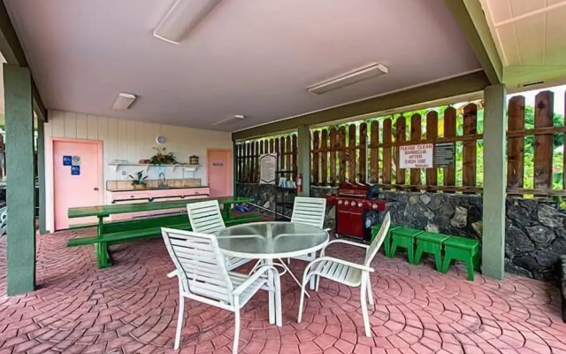 Kahaluu Bay Villas 304