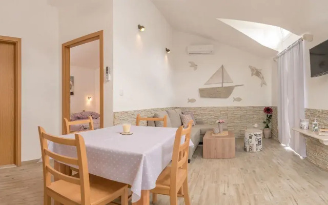 Beach Resort Apartments Bucina