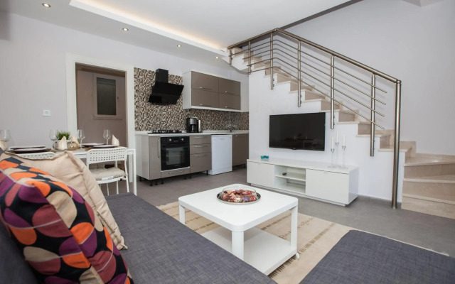 Truemar Hotels & Suites