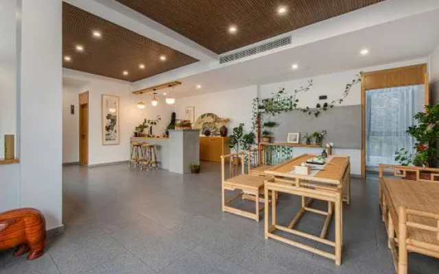 A Period · Moganshan Tranquil Healing Hot Spring Boutique Stay