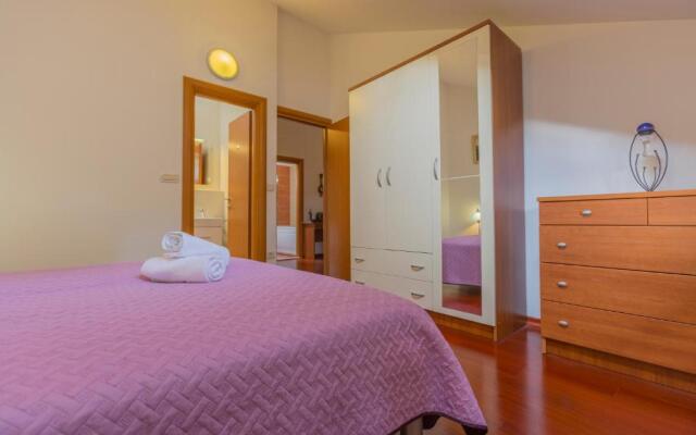 Apartment Lidija