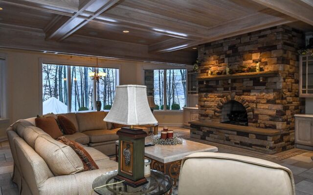 Preston on the Lake 5 Bedroom House