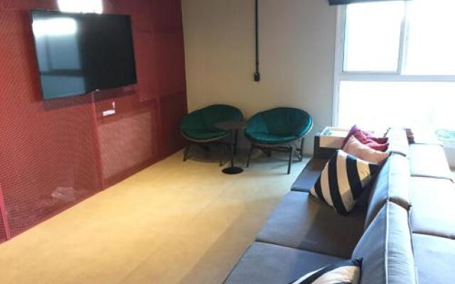 Artsy Vitoria Hostel