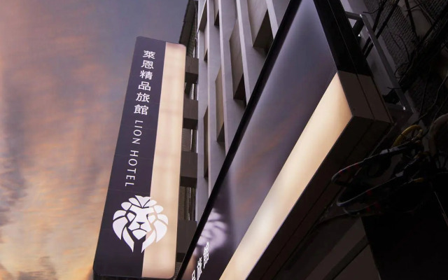 Lion Hotel