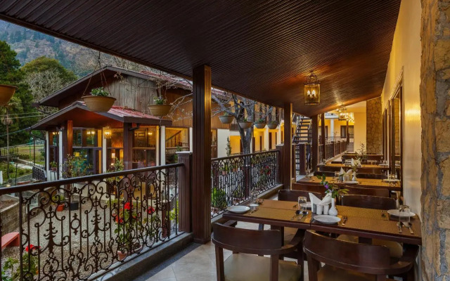 The Earl's Court, Nainital