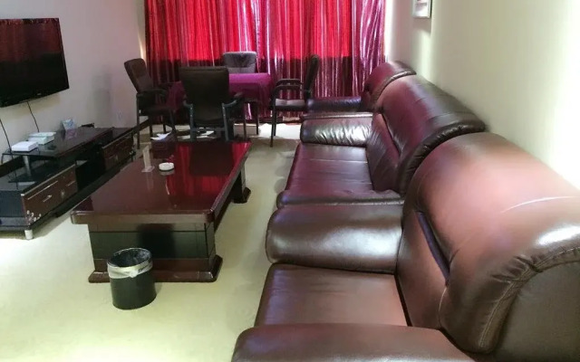 Golmud Love Travel Hostel