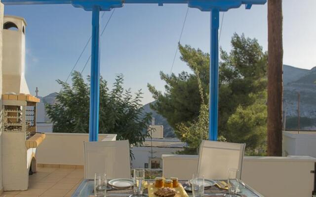 Nafsikas & Ntinos Home