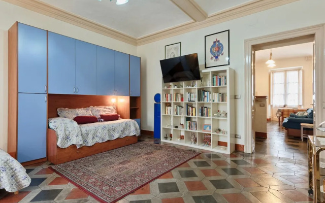 Porta Nuova Roomy Flat