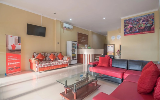 RedDoorz Plus near Syamsudin Noor Airport 3
