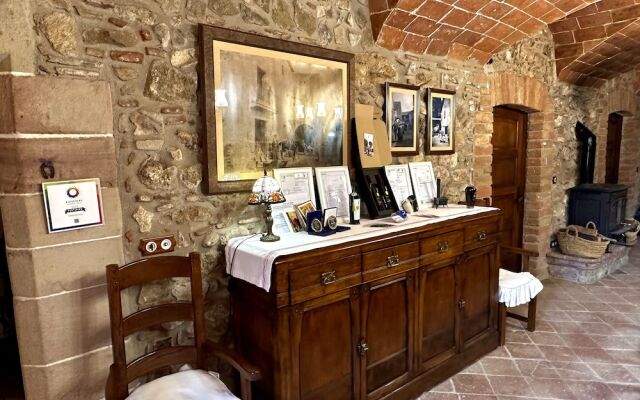 Masia Can Viver - Olive oil tourism B&B