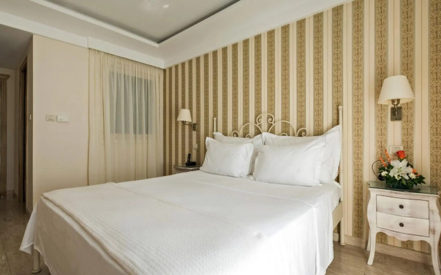 Hotel Azimut