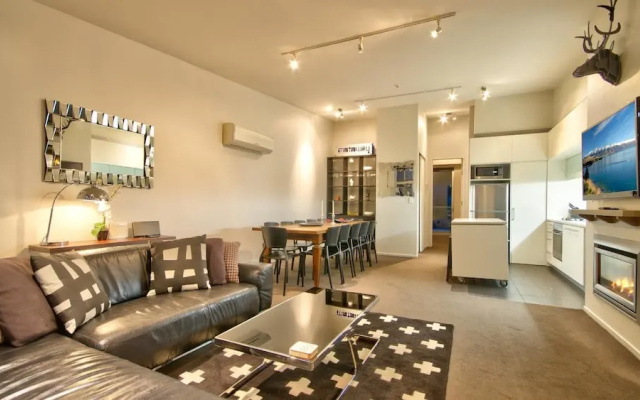 In Town – Guest Rooms – Queenstown