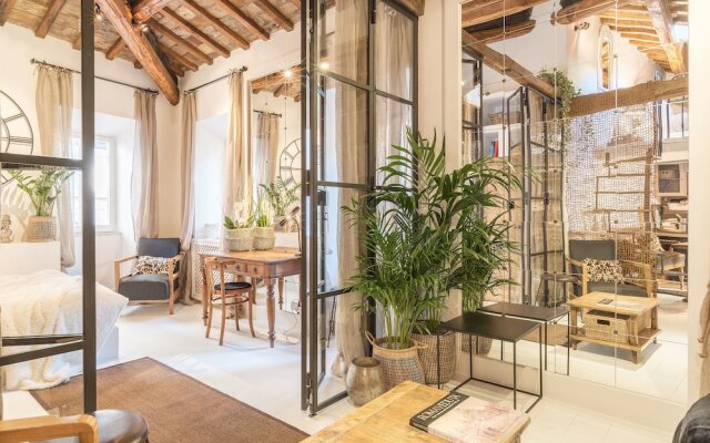 Navona Luxury & Charming Apartment