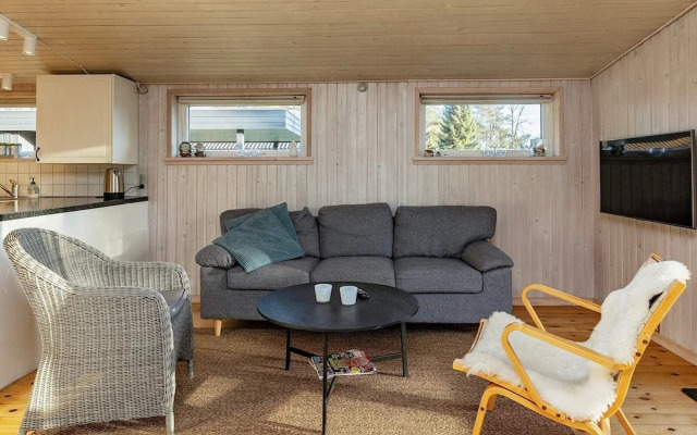 6 Person Holiday Home in Hals