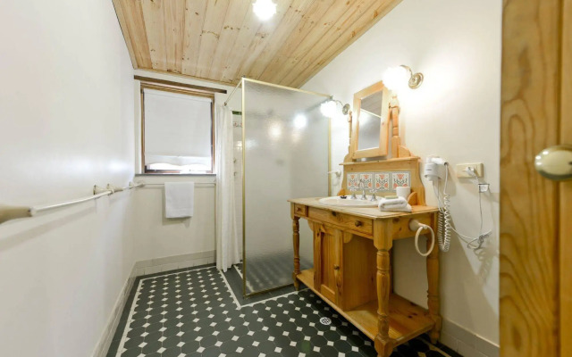 Reillys Wines Heritage Cottages