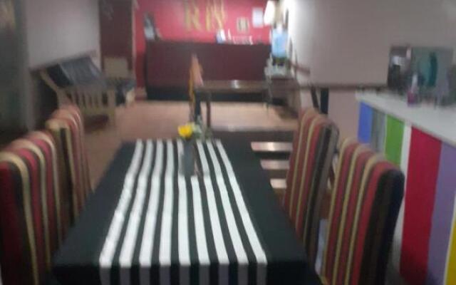 Del Rey Hotel