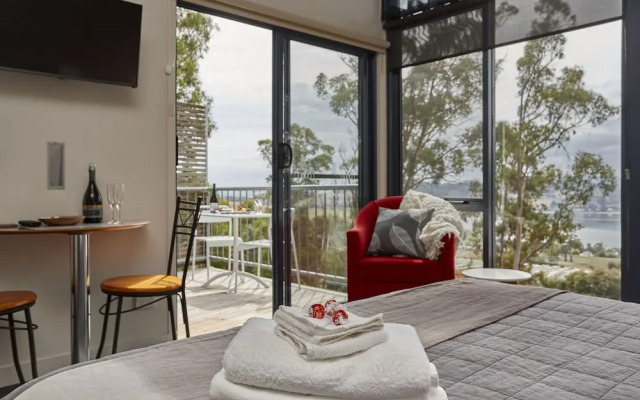 Rosevears Vineyard Retreat